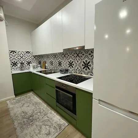 Iv's Center Apartment *